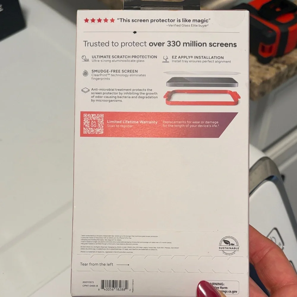 InvisibleShield Glass Elite Screen Protector for iPhone 15 Pro - Black